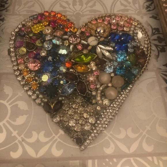 Framed Jewelry Art - Heart Made with Jewelry. - Picture 3 of 10